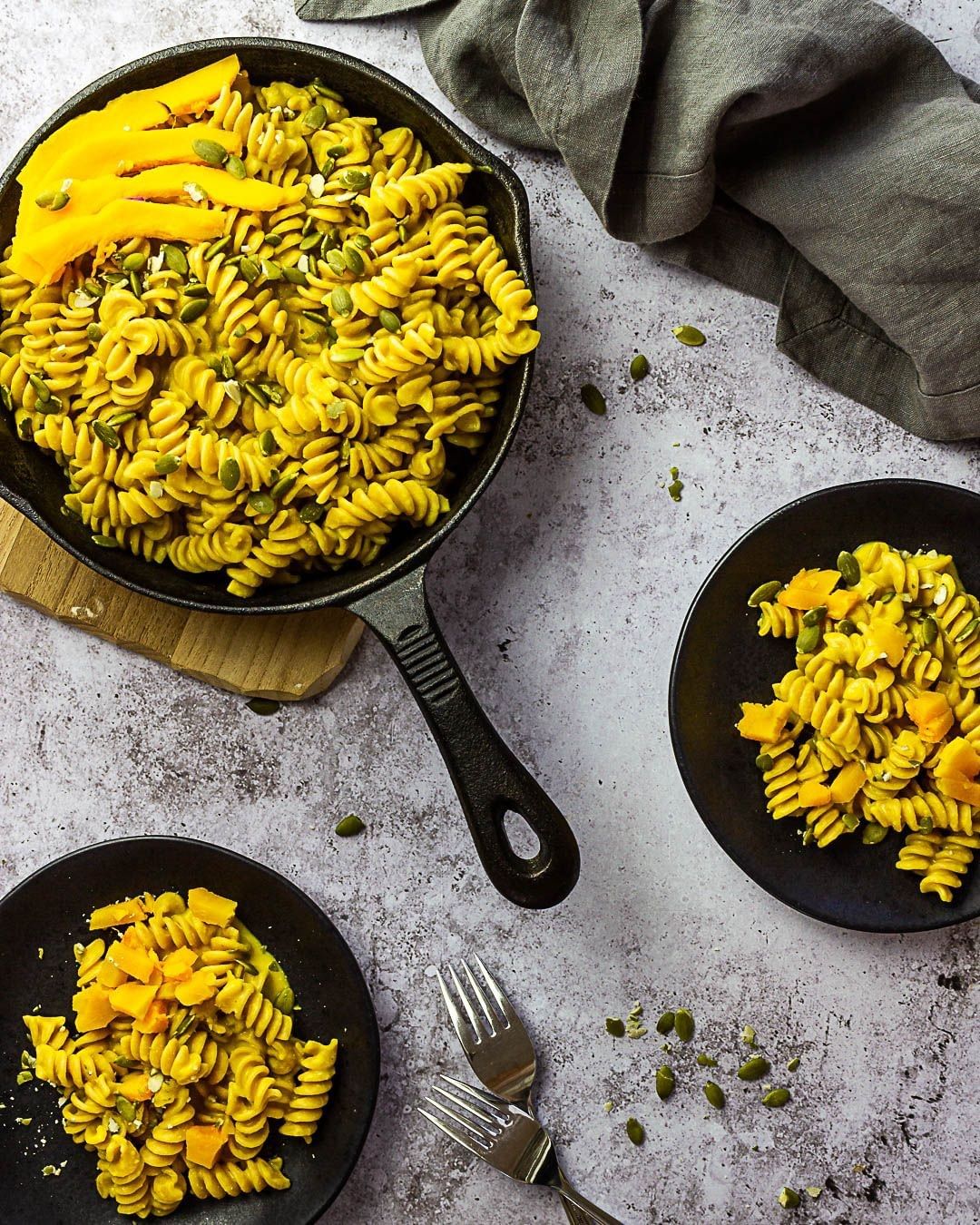 Vegan Pumpkin Mac and Cheese