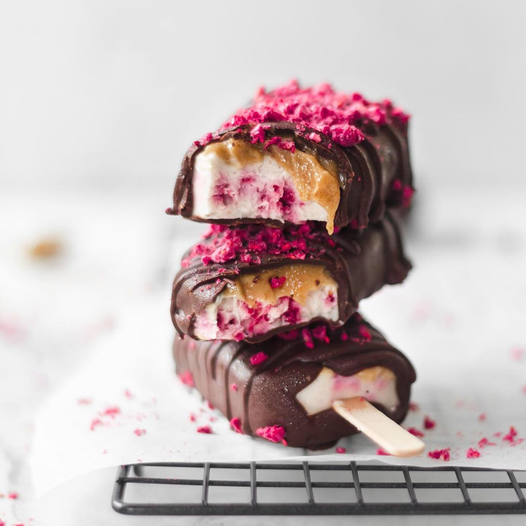 Raspberry Ripple Salted Caramel Magnums