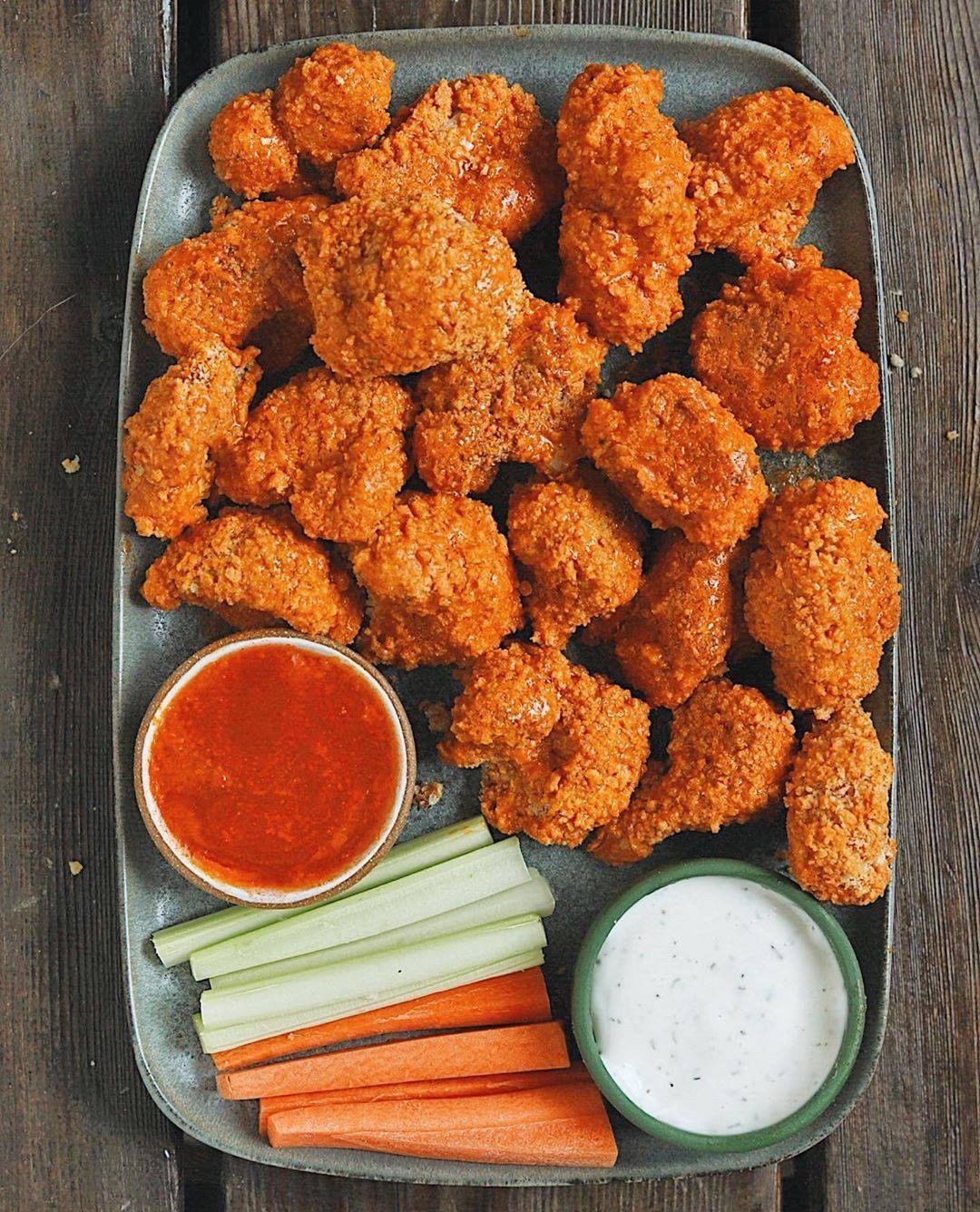 Baked Buffalo Cauliflower Bites