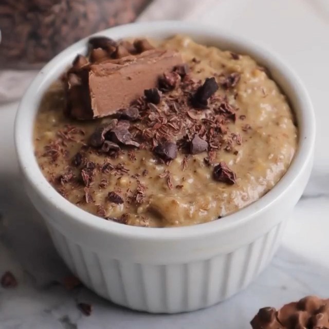 Salted Caramel Protein Chia Pudding