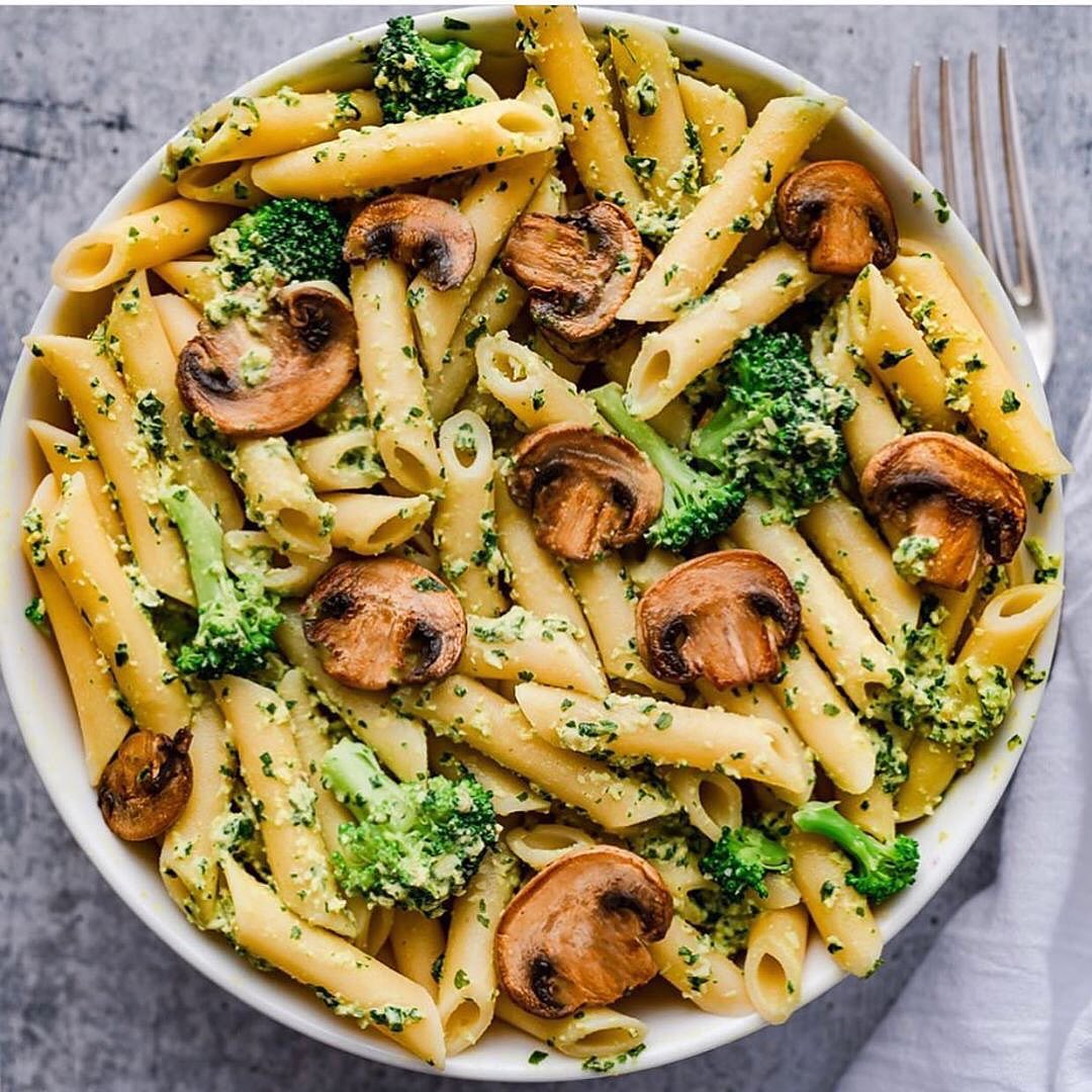 Hummus Basil Pesto Pasta