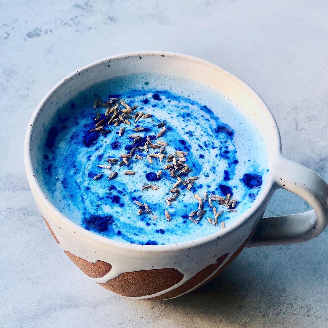 Lavender Blue Spiruluna Latte