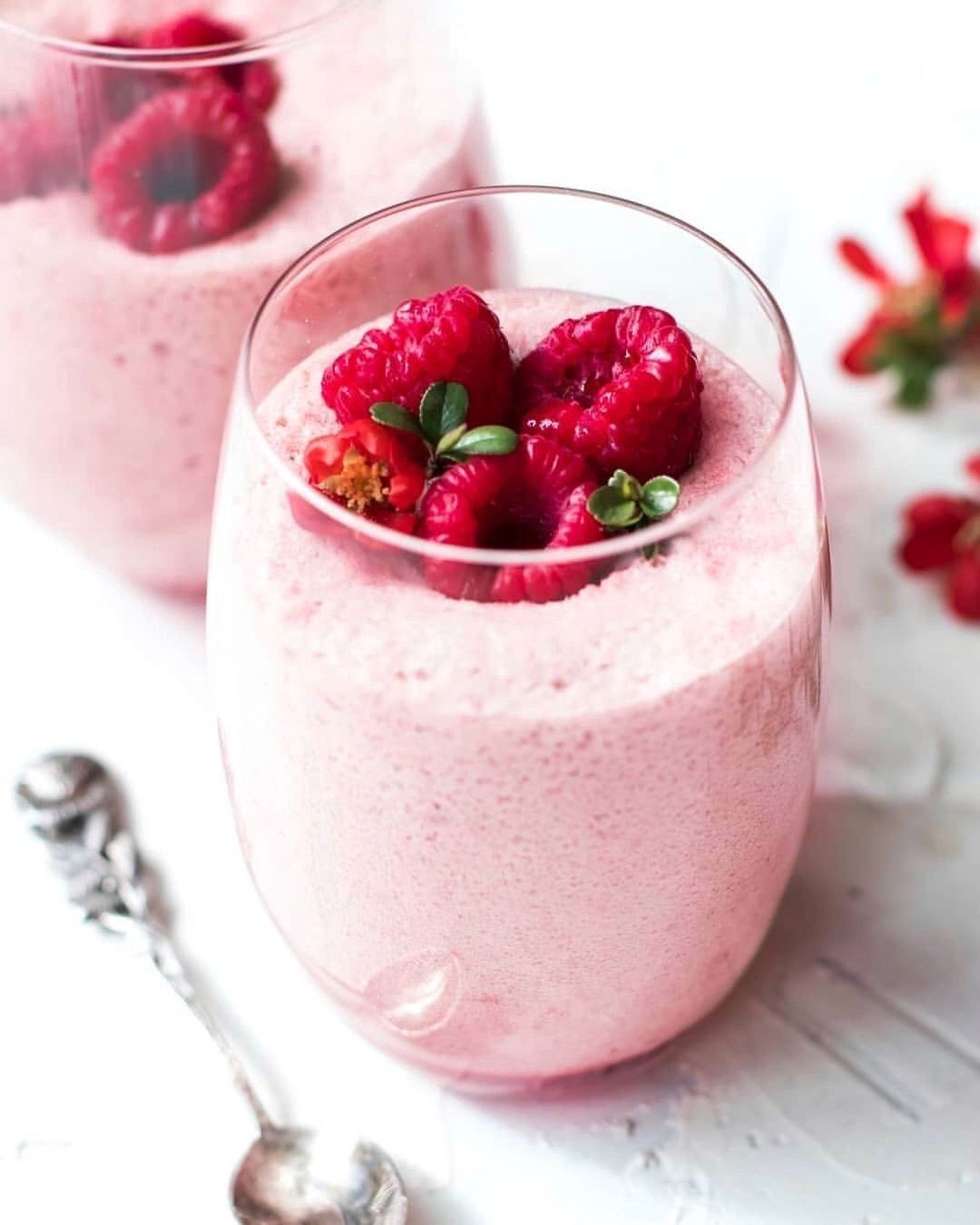 Healthy Vegan Raspberry Mousse