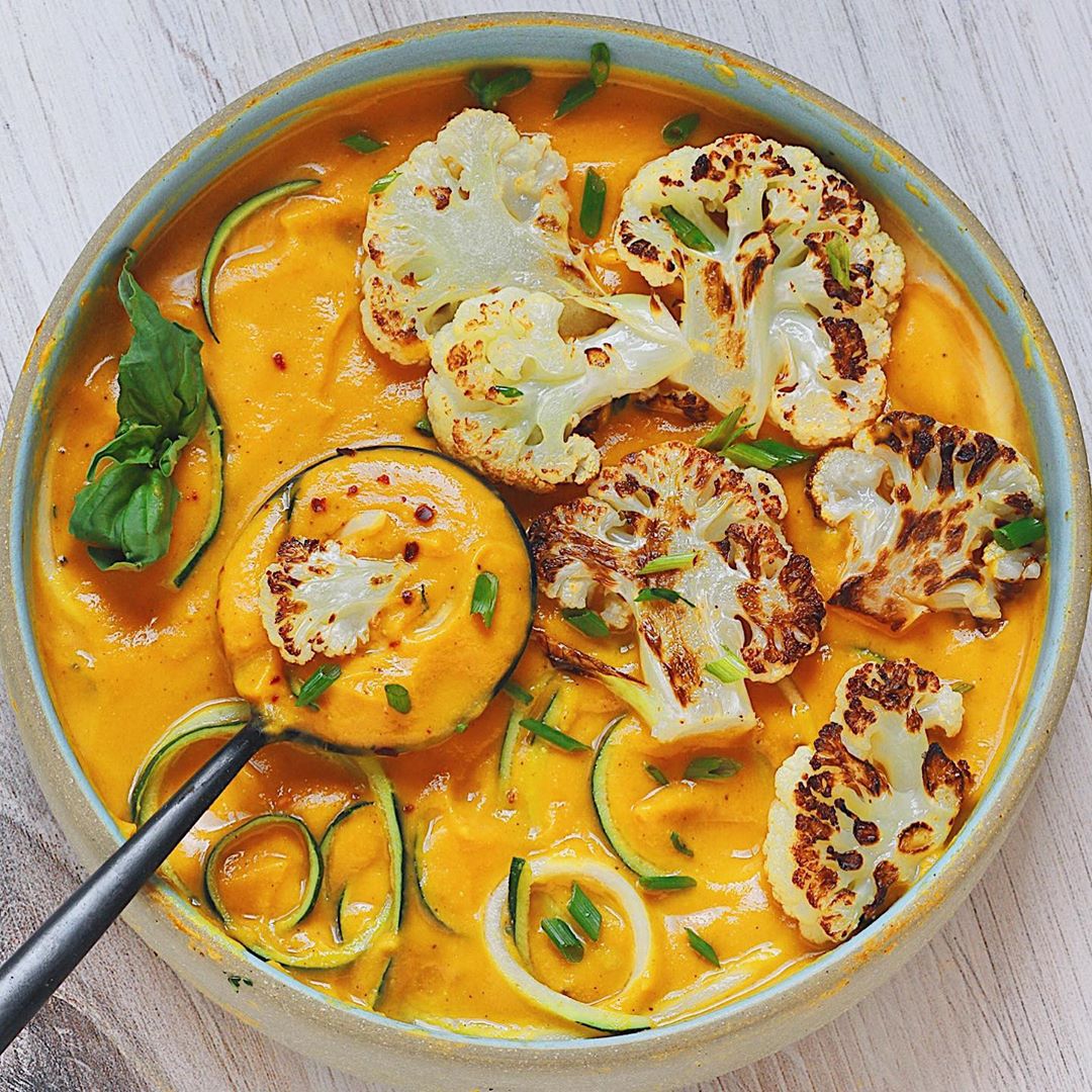 Roasted Cauliflower & Curry Soup