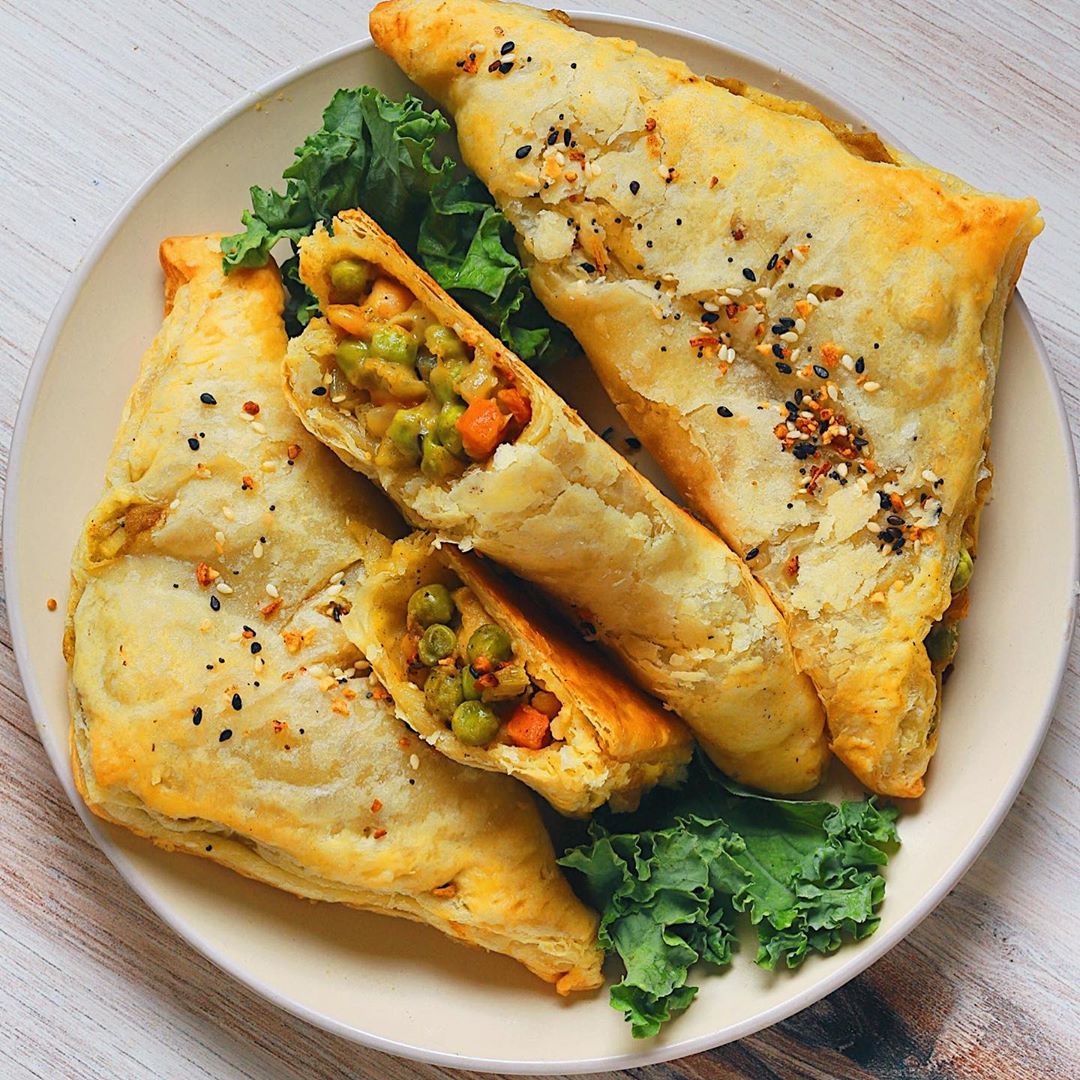 Chickpea & Potato Pot Pie Turnovers