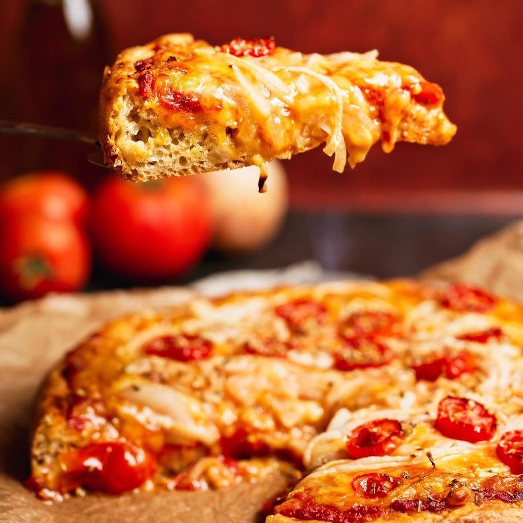 Pizzaccia, Focazza or Focaccia Pizza