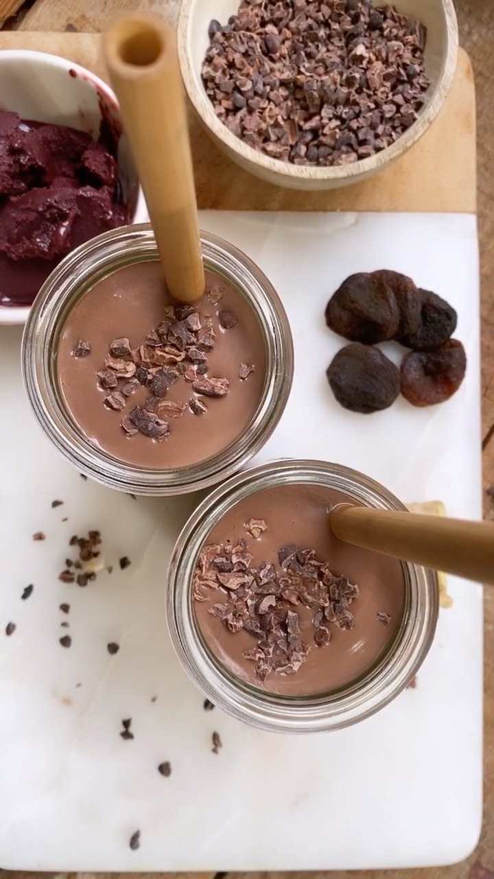 Acai and Cacao Smoothie with Peanut Butter