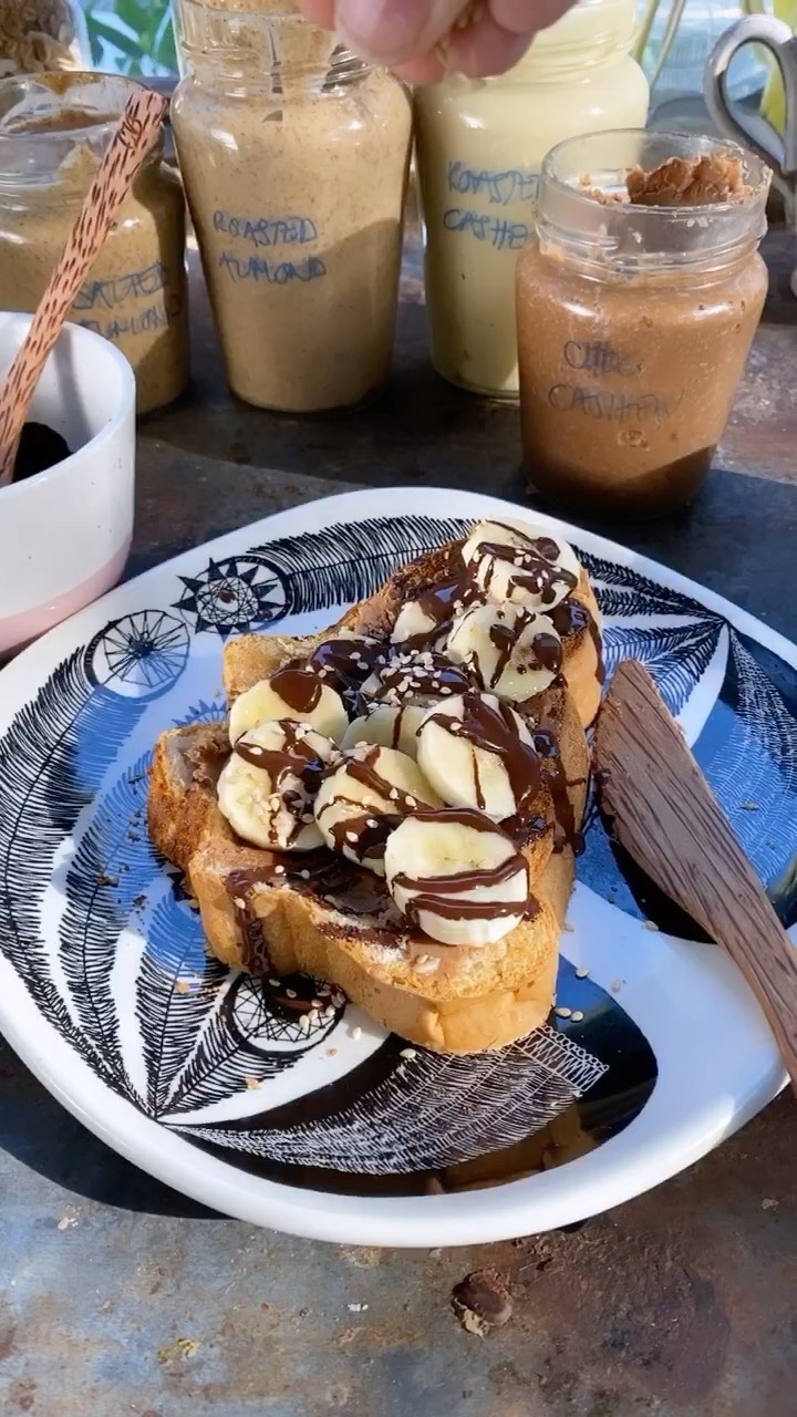 Chocolate Cashew Butter Banana Toast