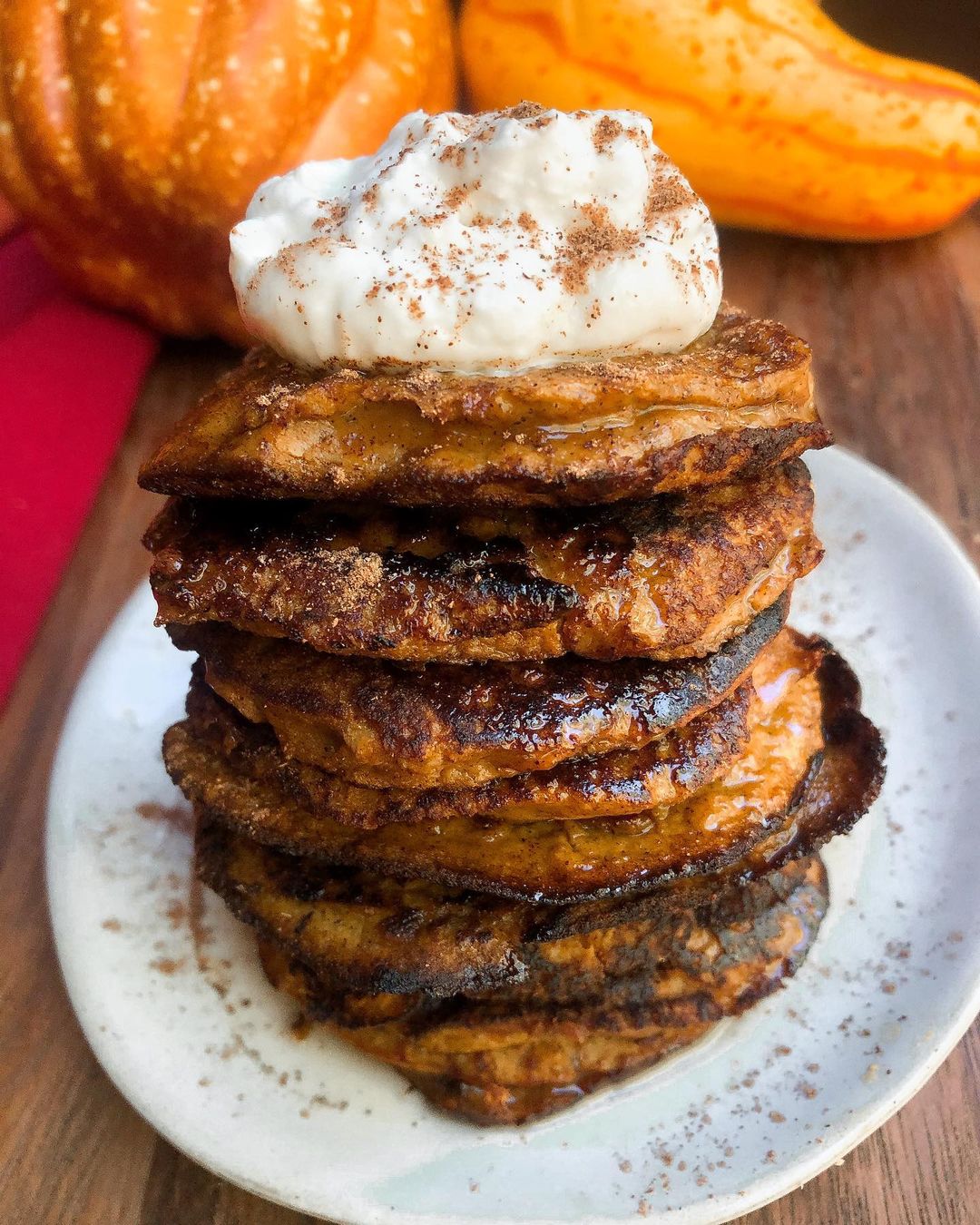 4 Ingredient Pumpkin Pancakes