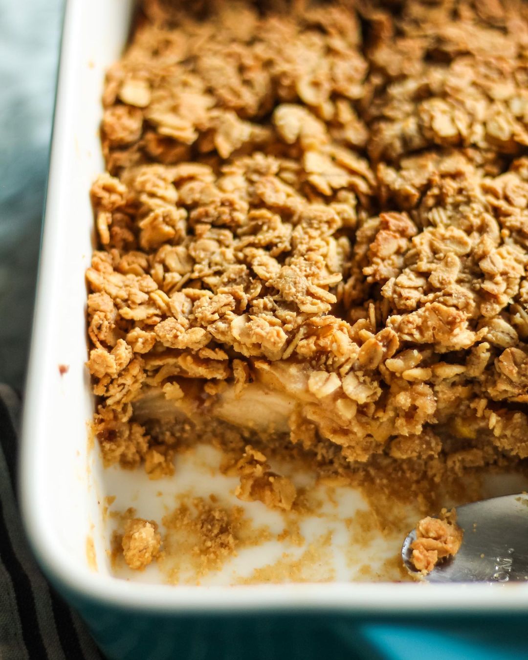 Apple Pie Crumble Bars