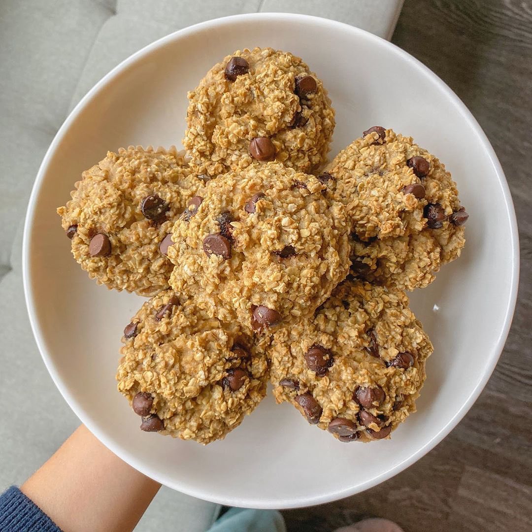 Vegan & Gluten Free Chocolate Chip Oatmeal Muffins