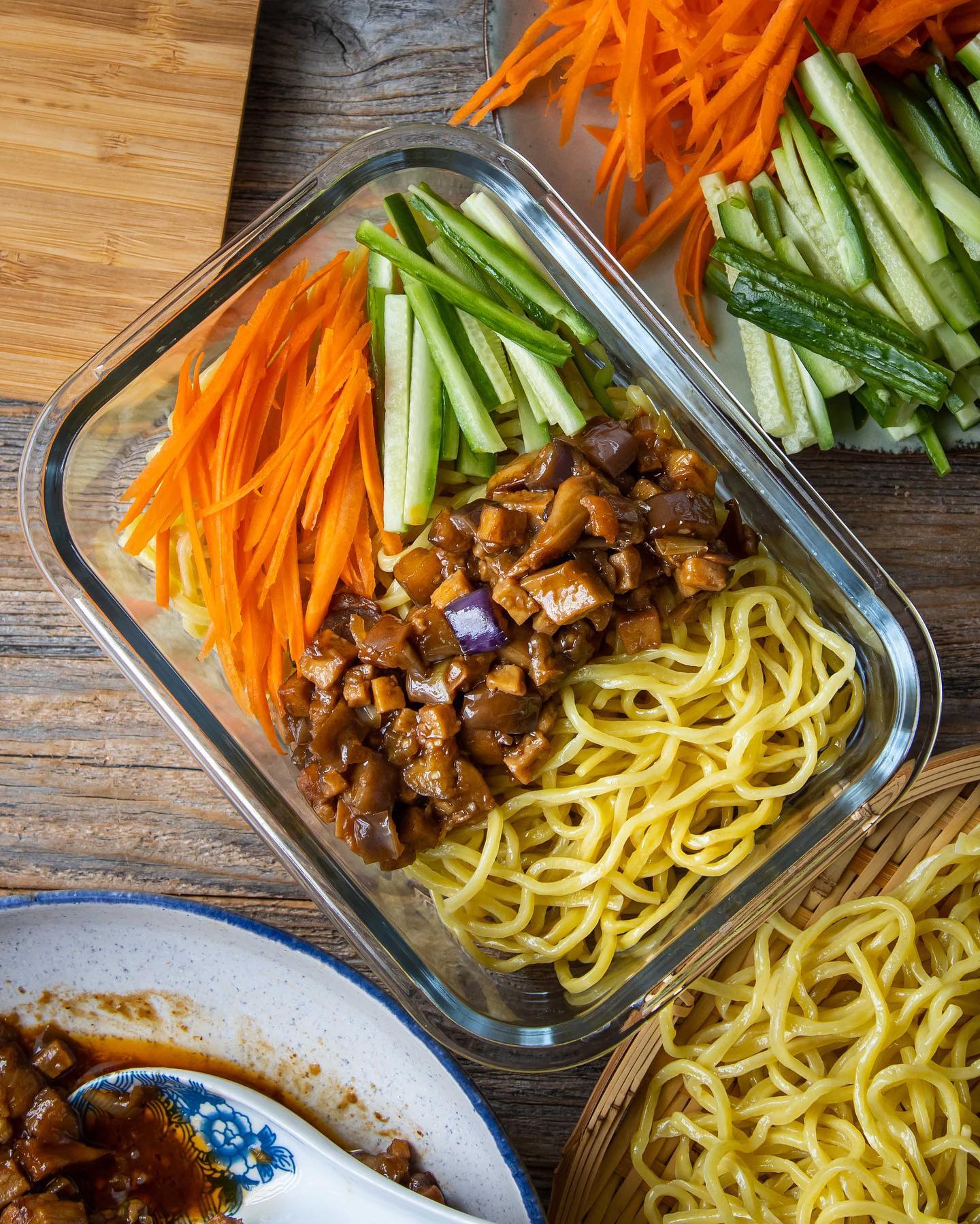 Vegan Olive Oil 'Zha Jiang Mian' Noodles