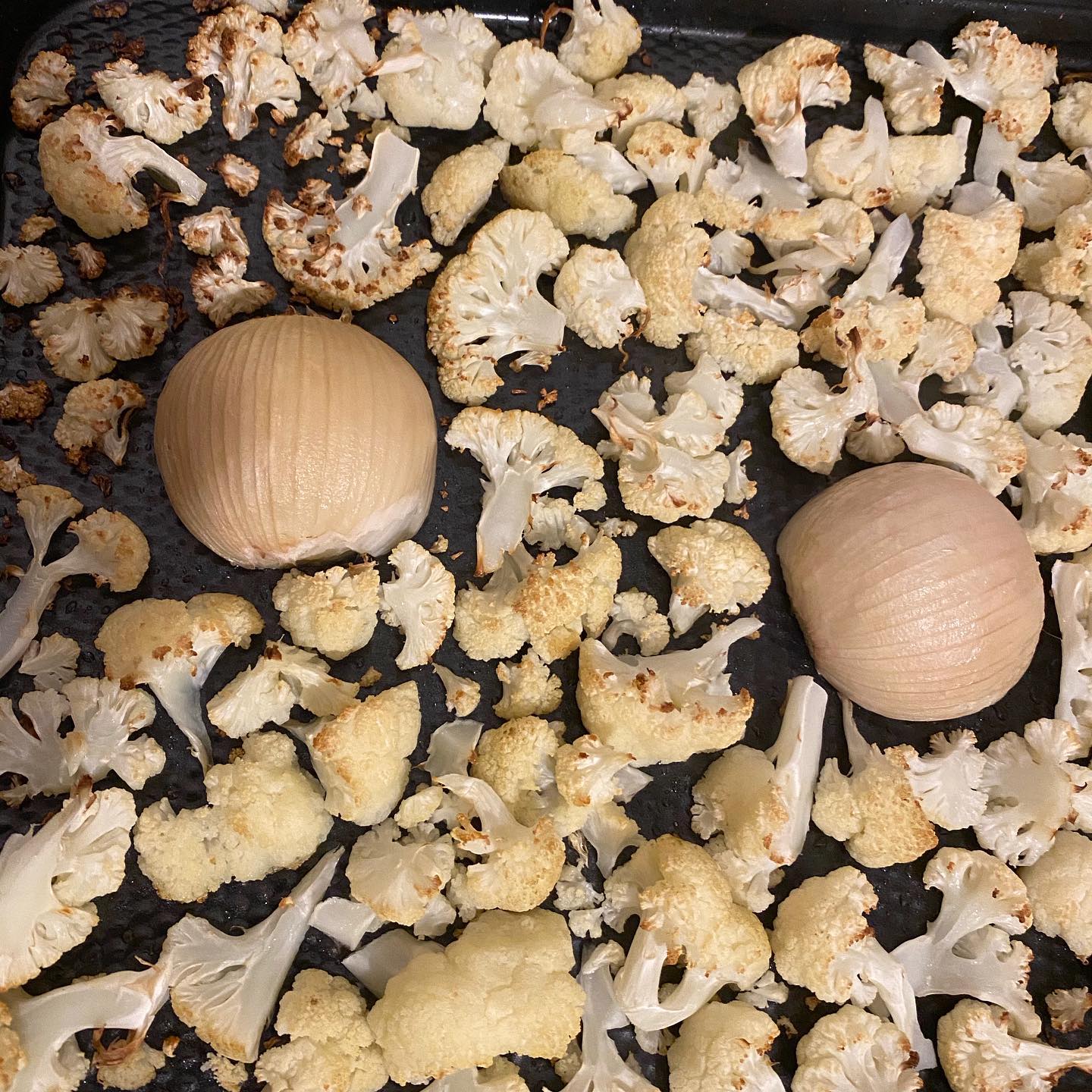 Vegan Roasted Cauliflower Soup