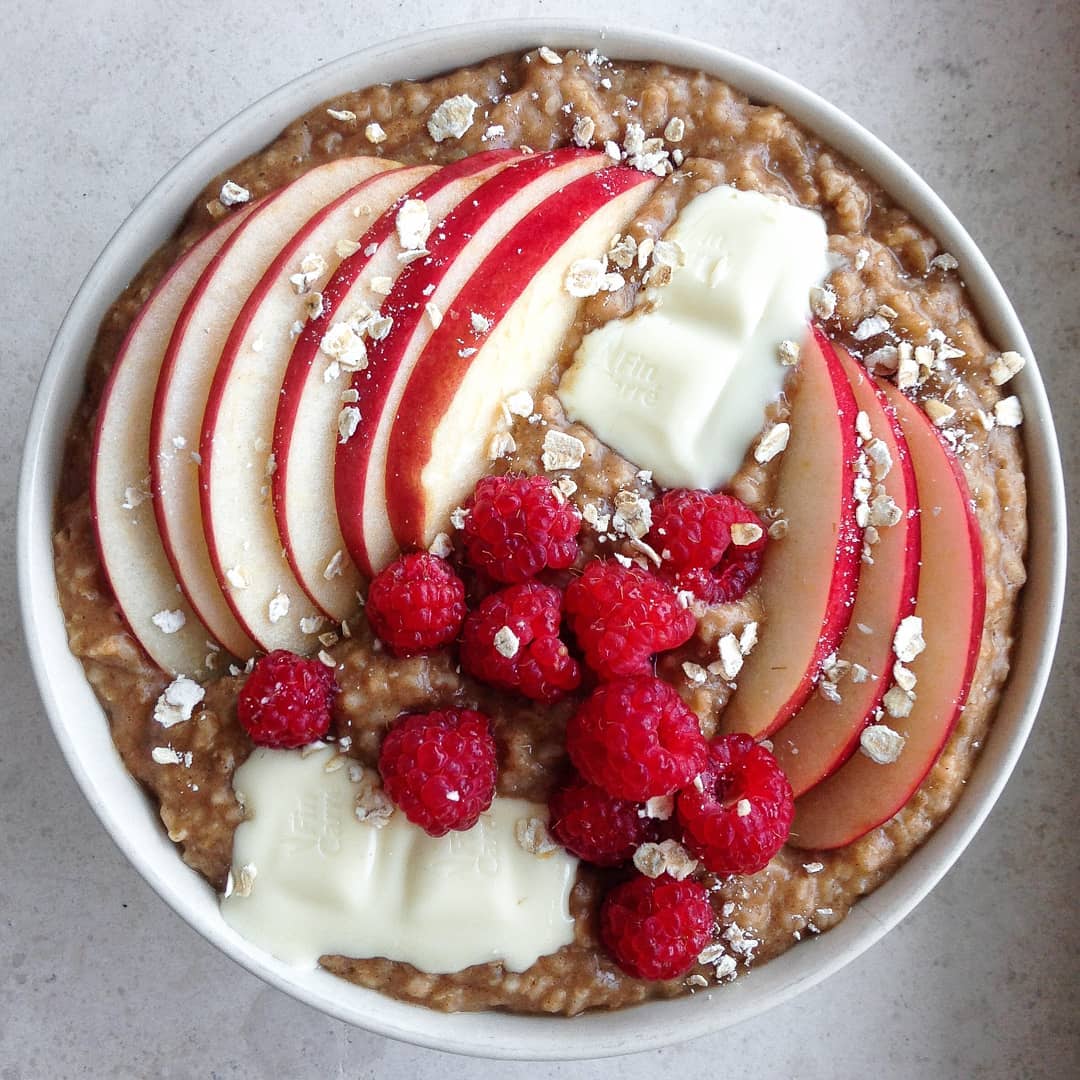 Apple & Berry White Choc Oatmeal Delight