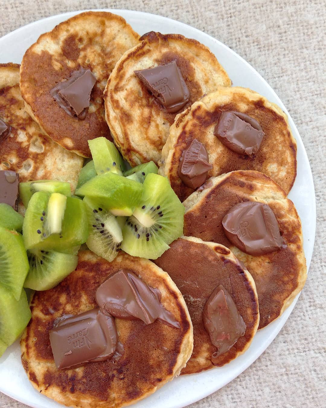 Banana Bread Pancakes with Chocolate & Kiwis