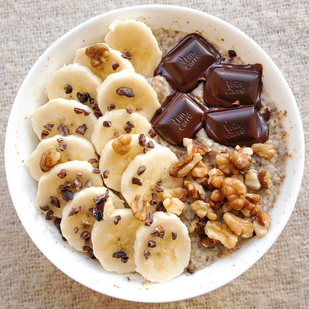 Banana, Chocolate & Walnuts Oatmeal Delight