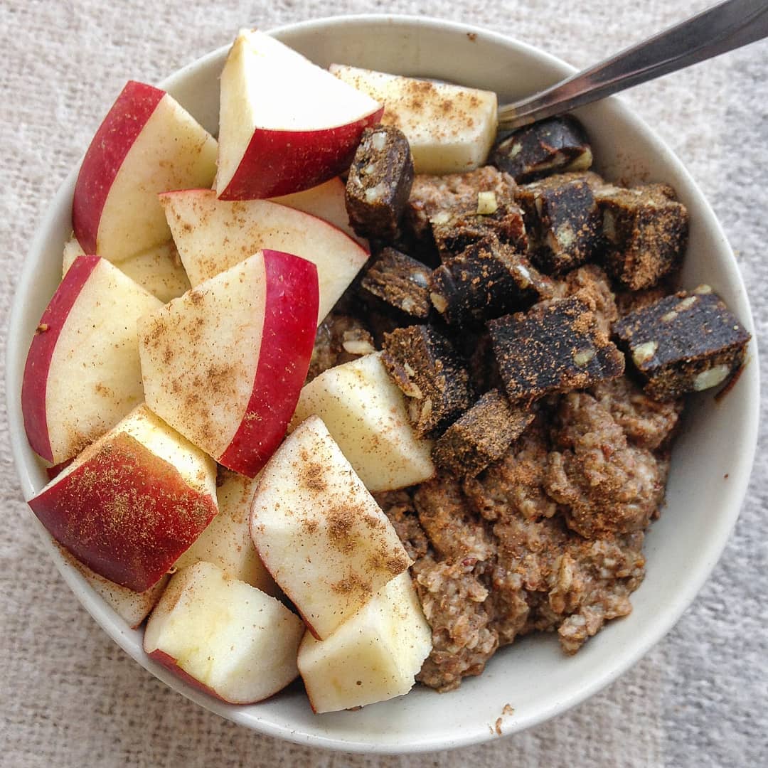 Apple Cinnamon Oatmeal Delight