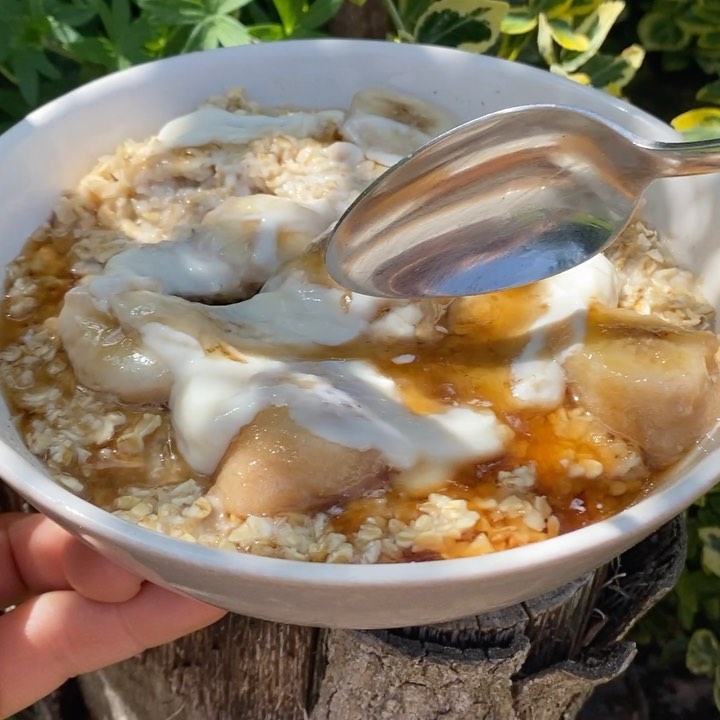 Banana & Salted Caramel Porridge