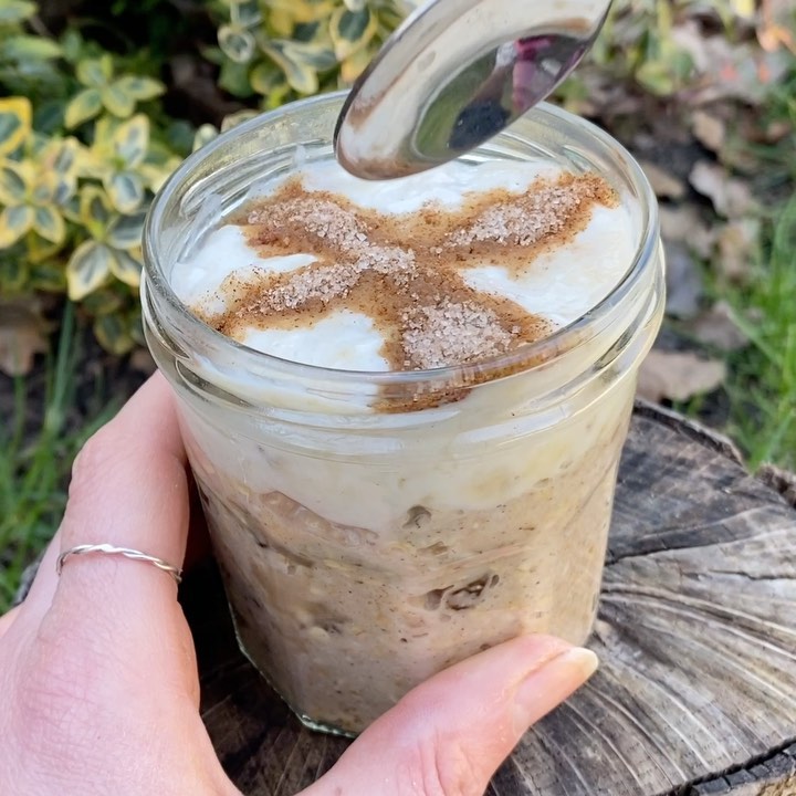 Hot Cross Bun Overnight Oats