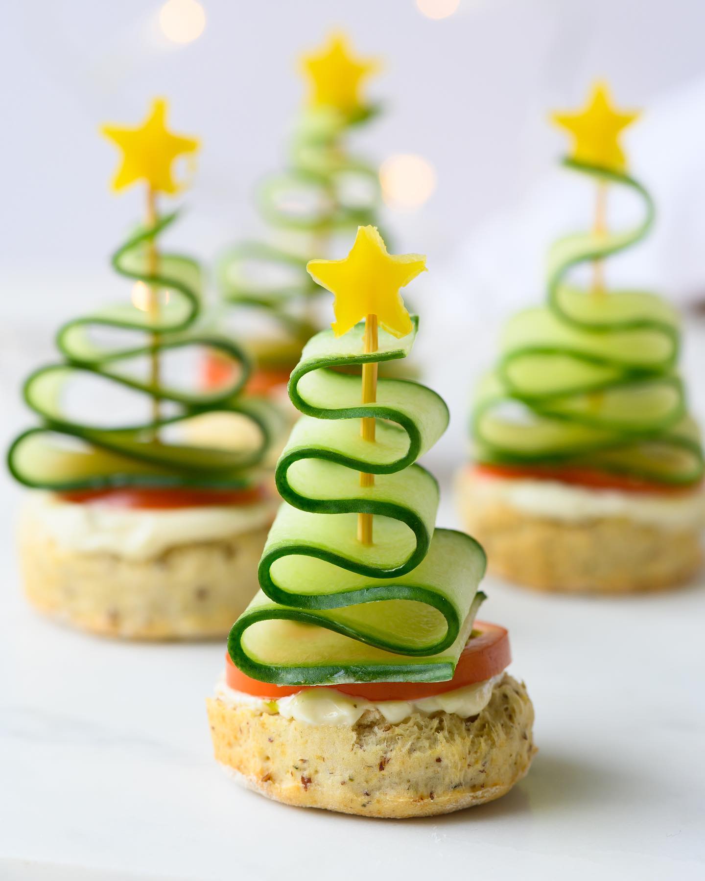 Christmas Scones with Garlic Mayo