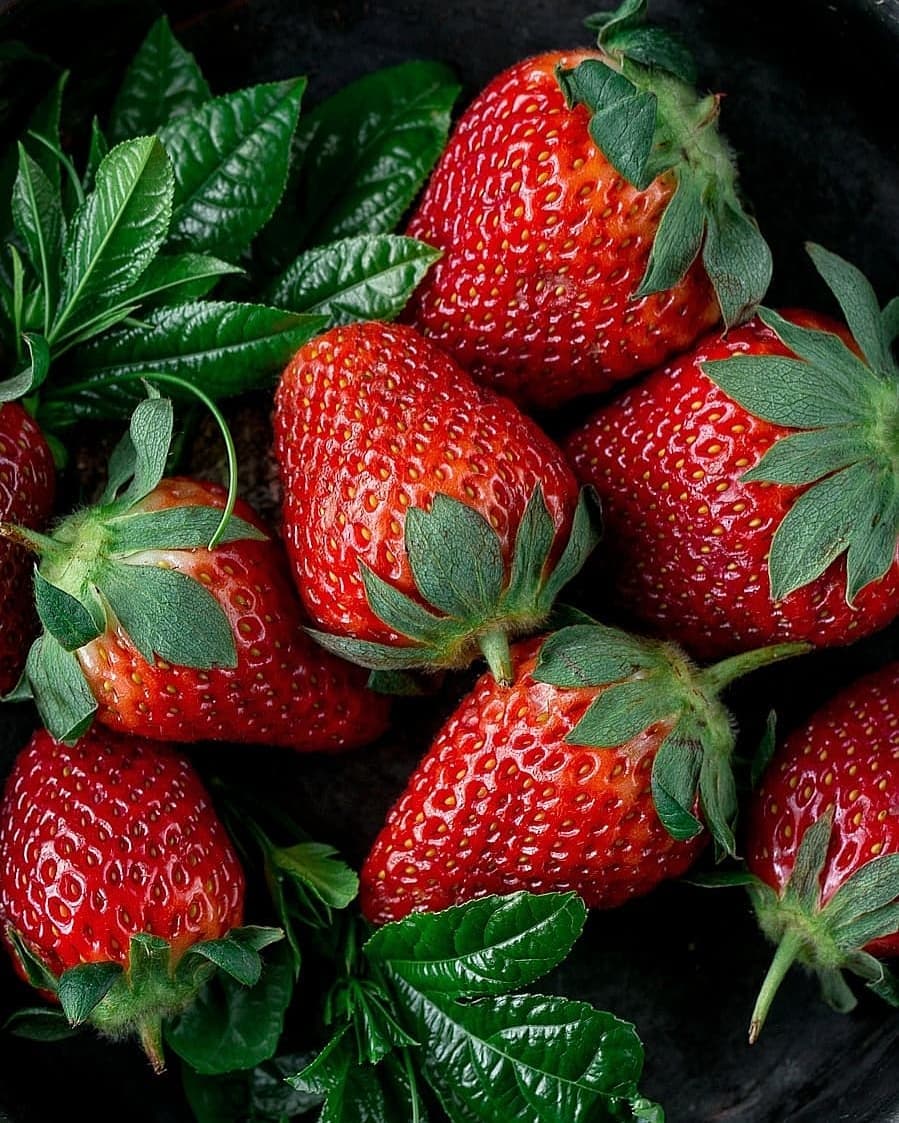 Fresh and Tangy Strawberry Salad