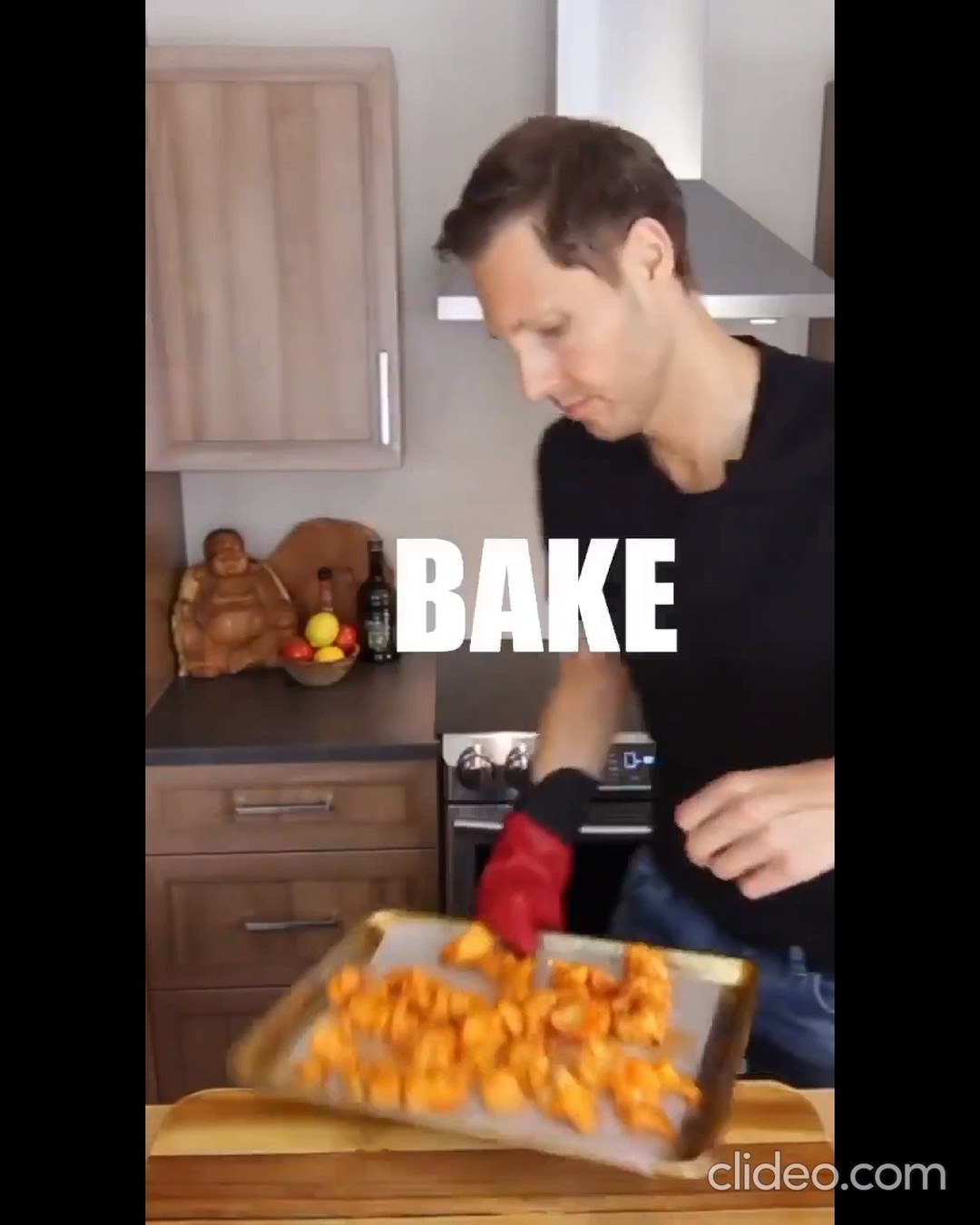 Vegan Buffalo Cauliflower Wings with Garlic Mayo