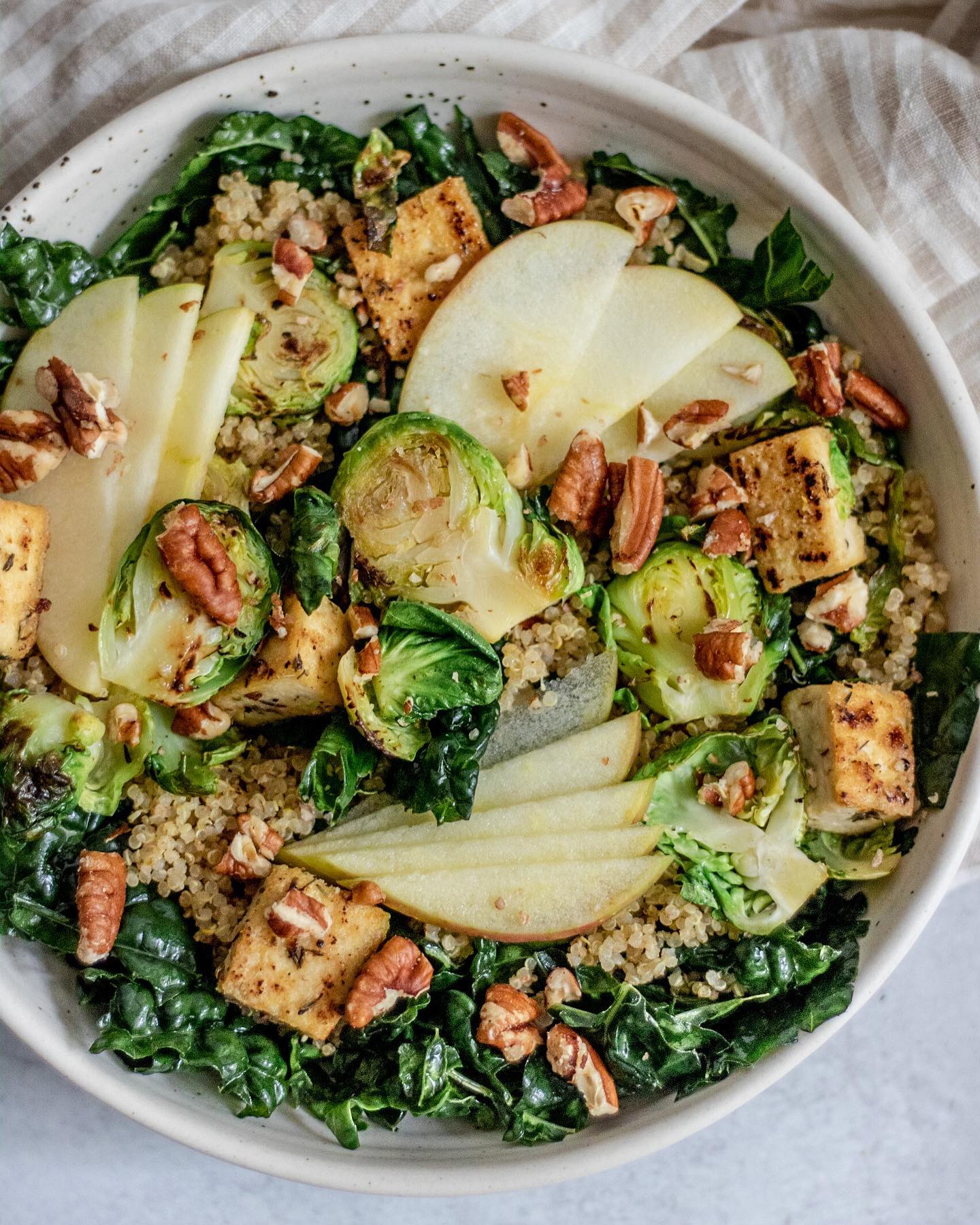 Chopped Kale Salad with Pan Seared Tofu and Miso Ginger Tahini Dressing 🥗