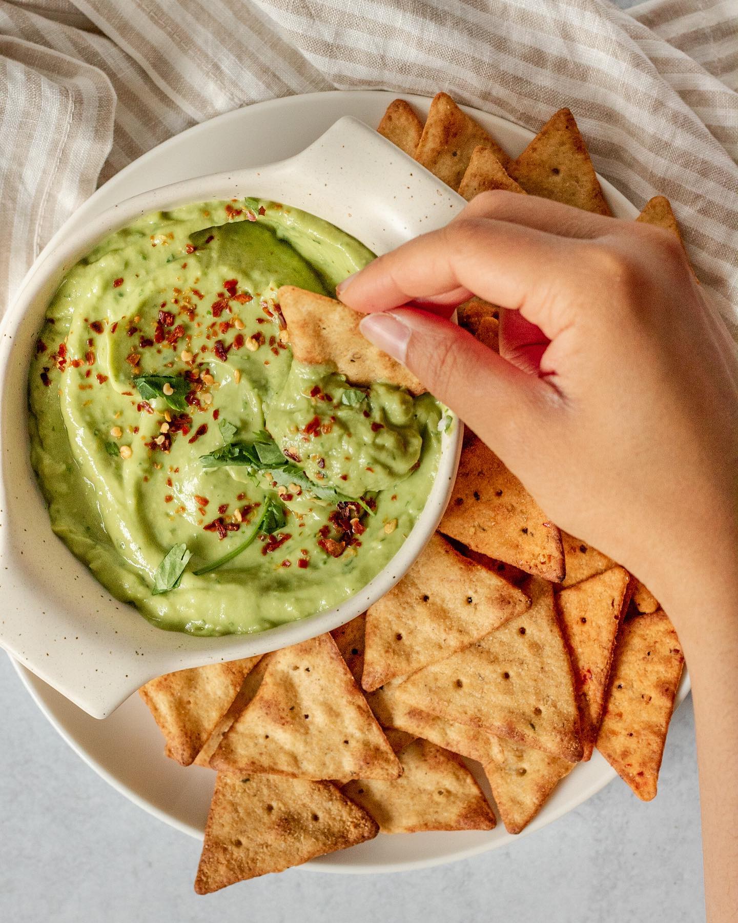 Creamy Avocado Dip with Veggie Pita Crackers