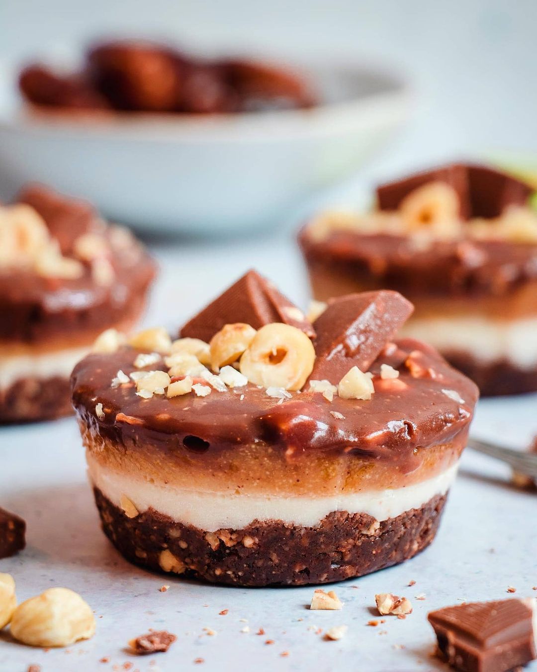 Vegan Hazelnut Praline Cakes