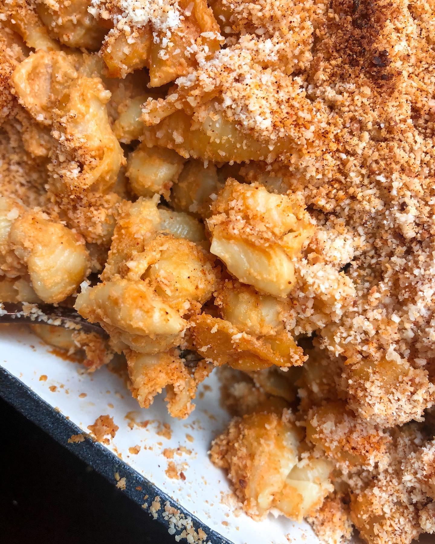 Spicy Baked Buffalo Mac and Cheese