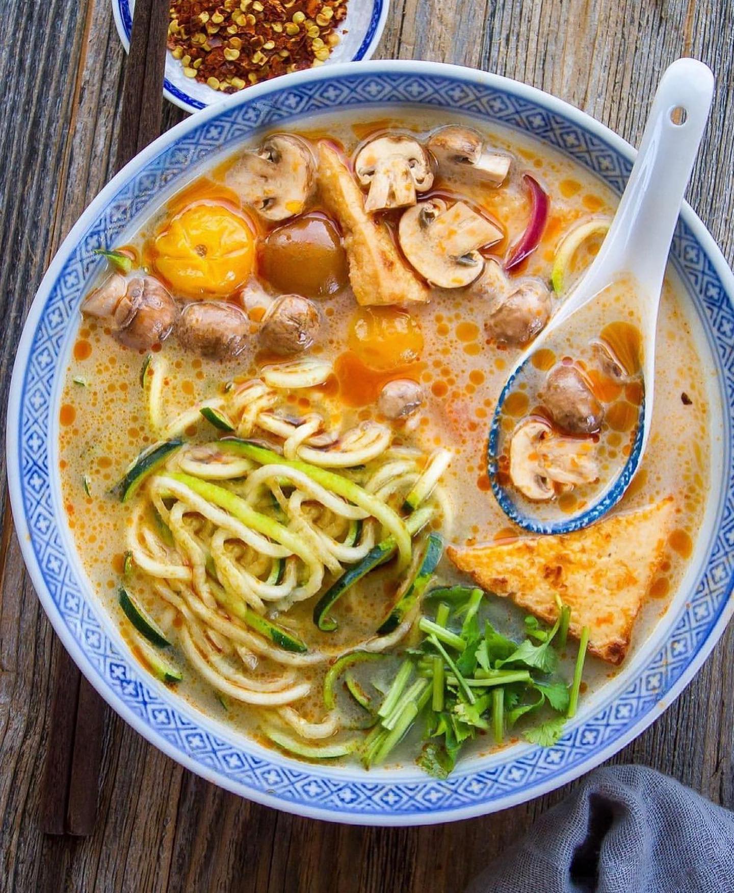 Easy Tom Yum Zucchini Noodle Soup