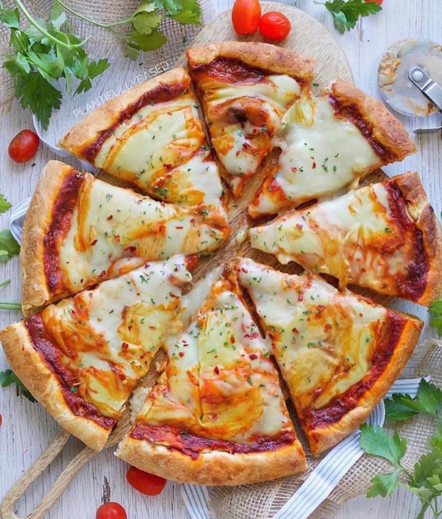 Easy Homemade Vegan Pizza