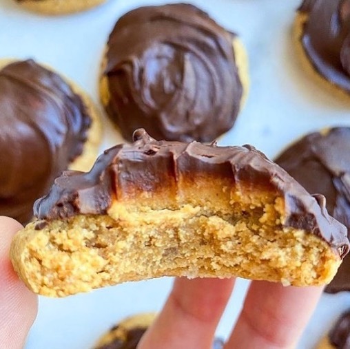 Homemade Vegan Twix Cookies