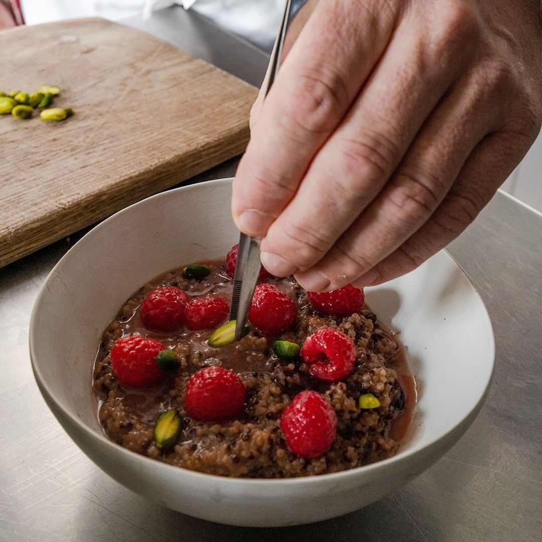 Merchant Gourmet Simply Cooked Red & White Quinoa⁣