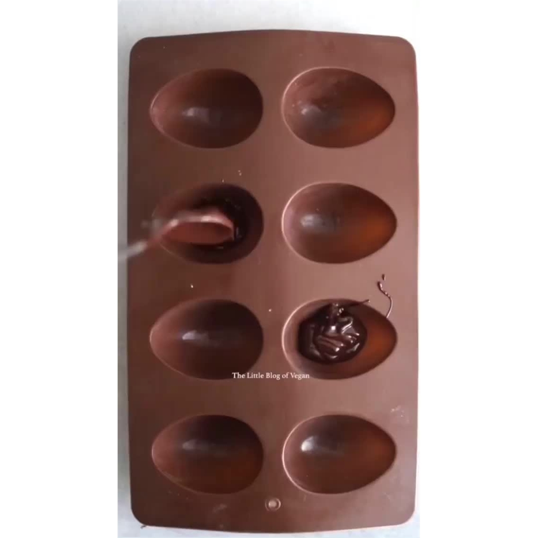 Homemade Vegan Creme Eggs