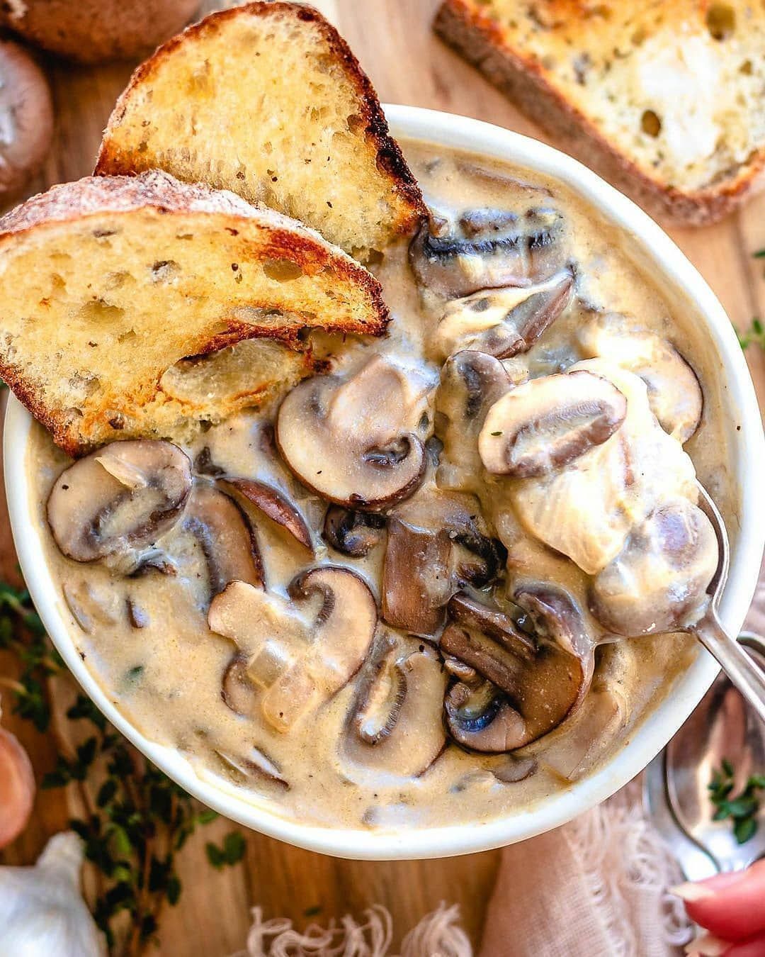 Vegan Cream of Mushroom Soup