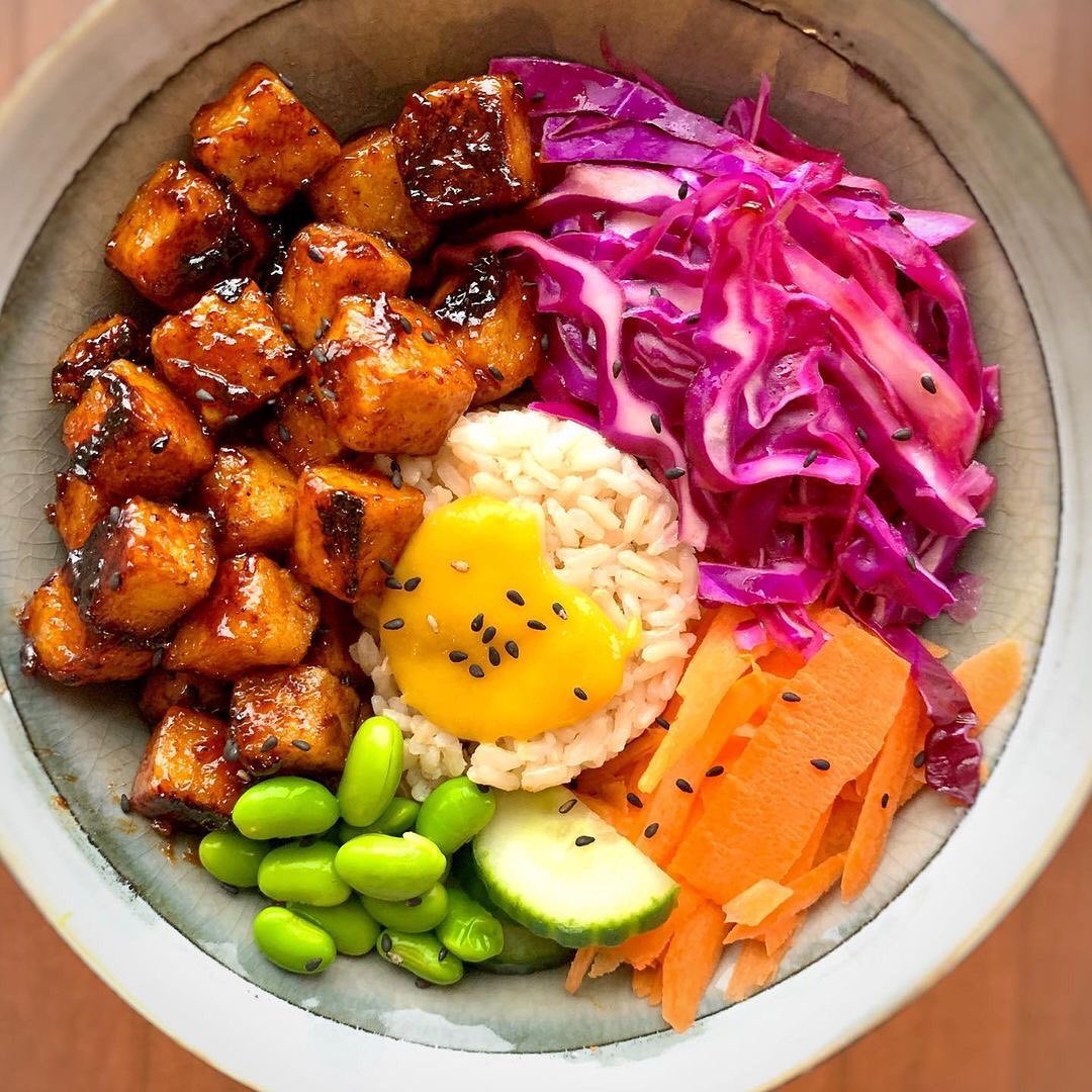 Honey Bbq Tofu Bowl with Mango Dressing
