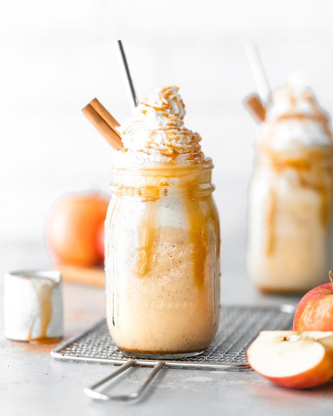 Apple Pie Frappe⁣