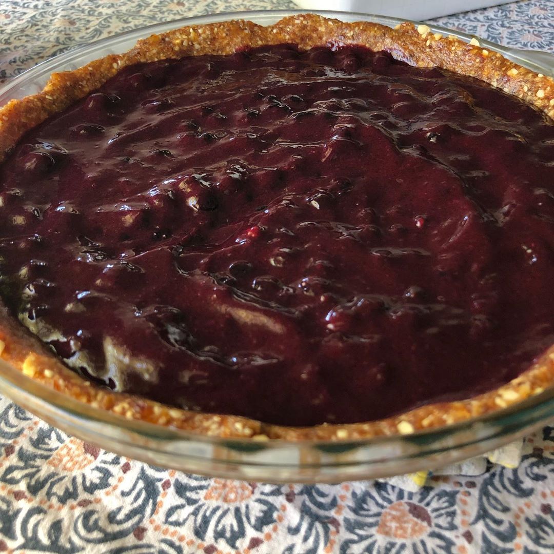 Raw Blueberry Pie