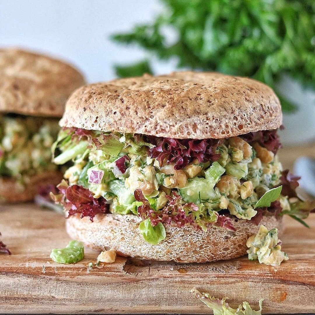 Crunchy Chickpea Salad Roll