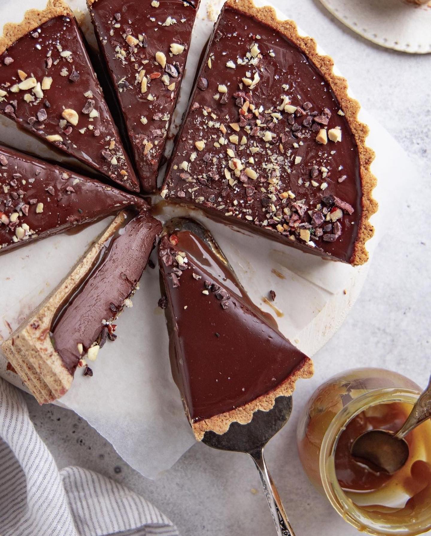 Vegan and Gluten-Free Chocolate Tart with Dulce De Leche