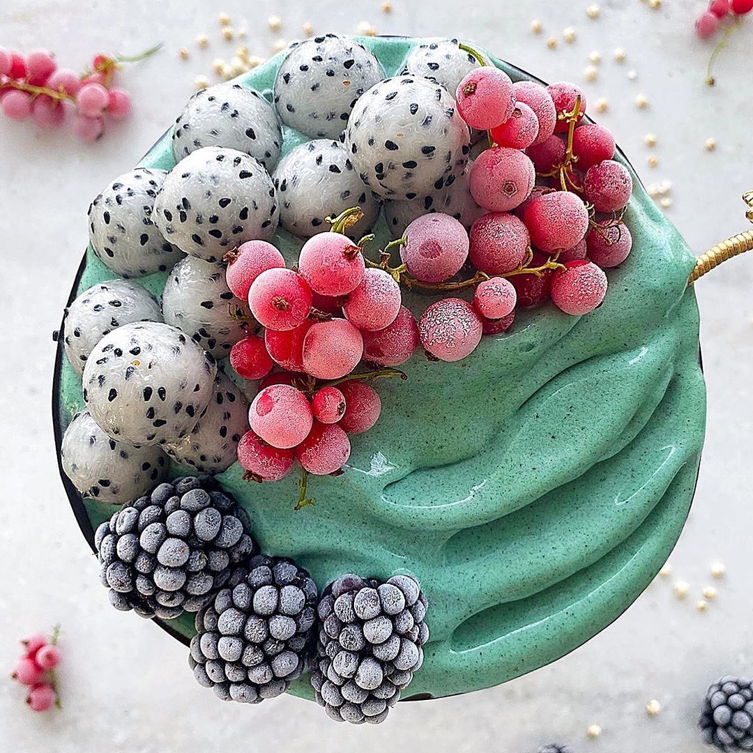 Spirulina Infused Fruit Smoothie Bowl