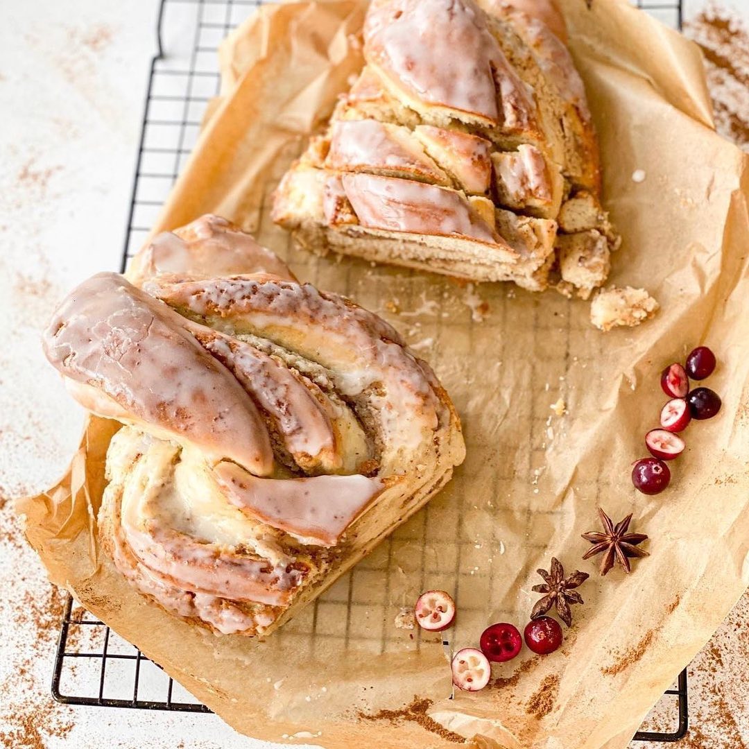 Vegan Almond Marzipan Nut-Braid