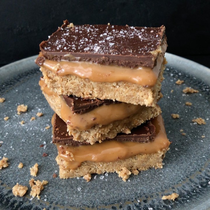 3/4 Ingredient No Bake Millionaire Shortbread