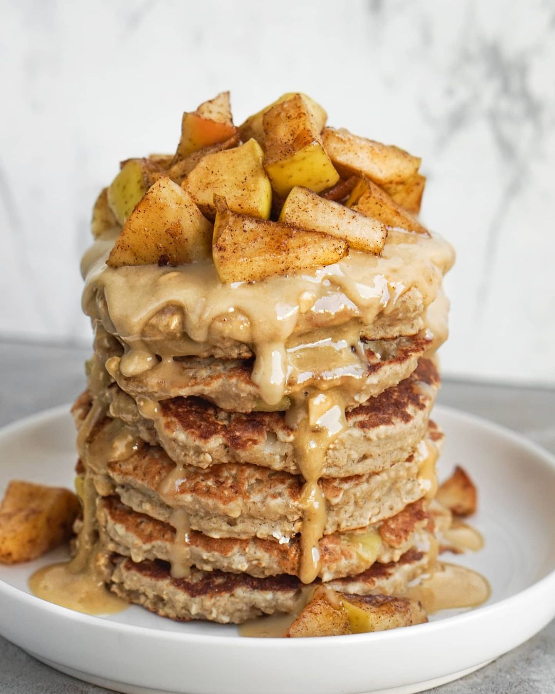 Healthy Vegan Apple Pancakes