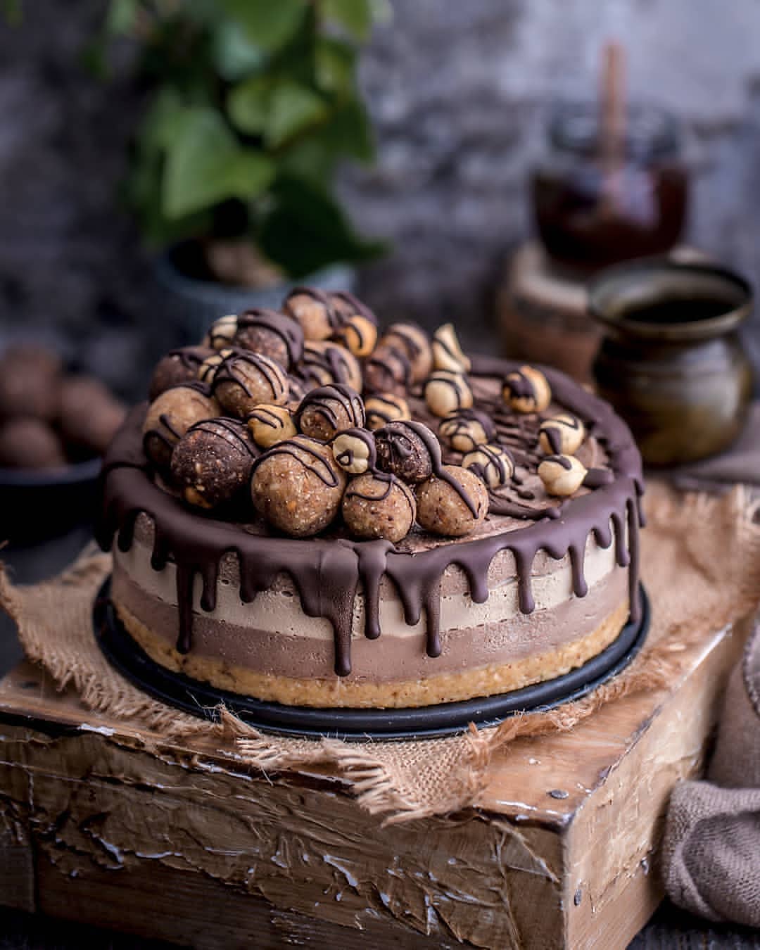 Vegan No-Bake Hazelnut Coffee Cake