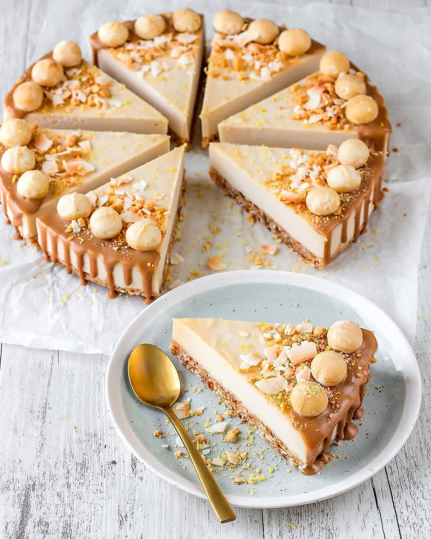 Vegan No-Bake Macadamia, Lemon & Coconut Cheesecake