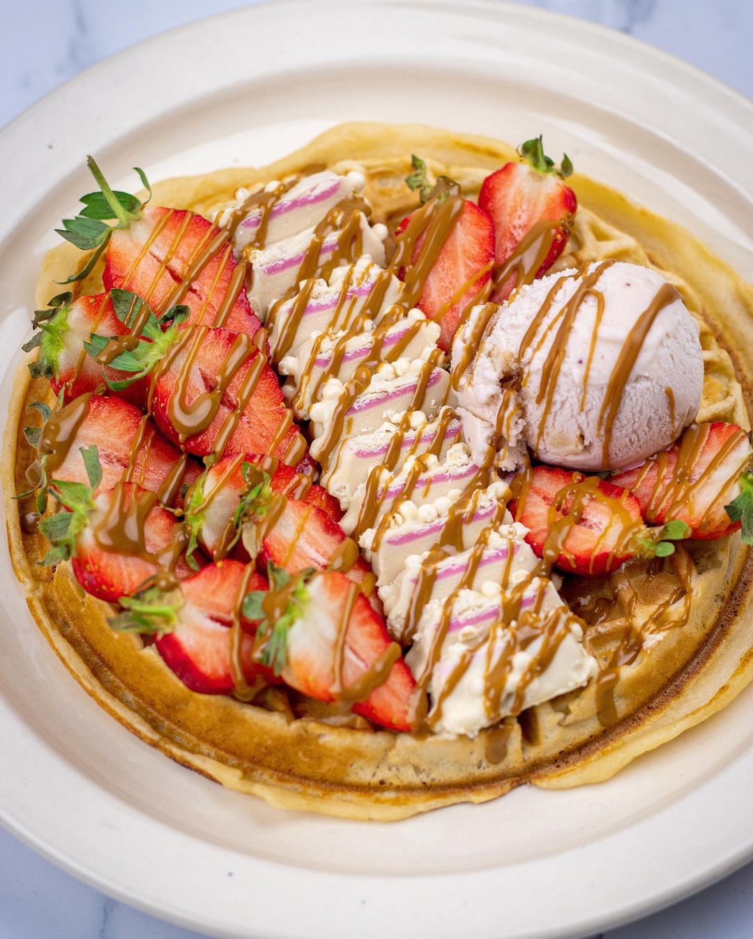 Strawberry Ice Cream Wafflin