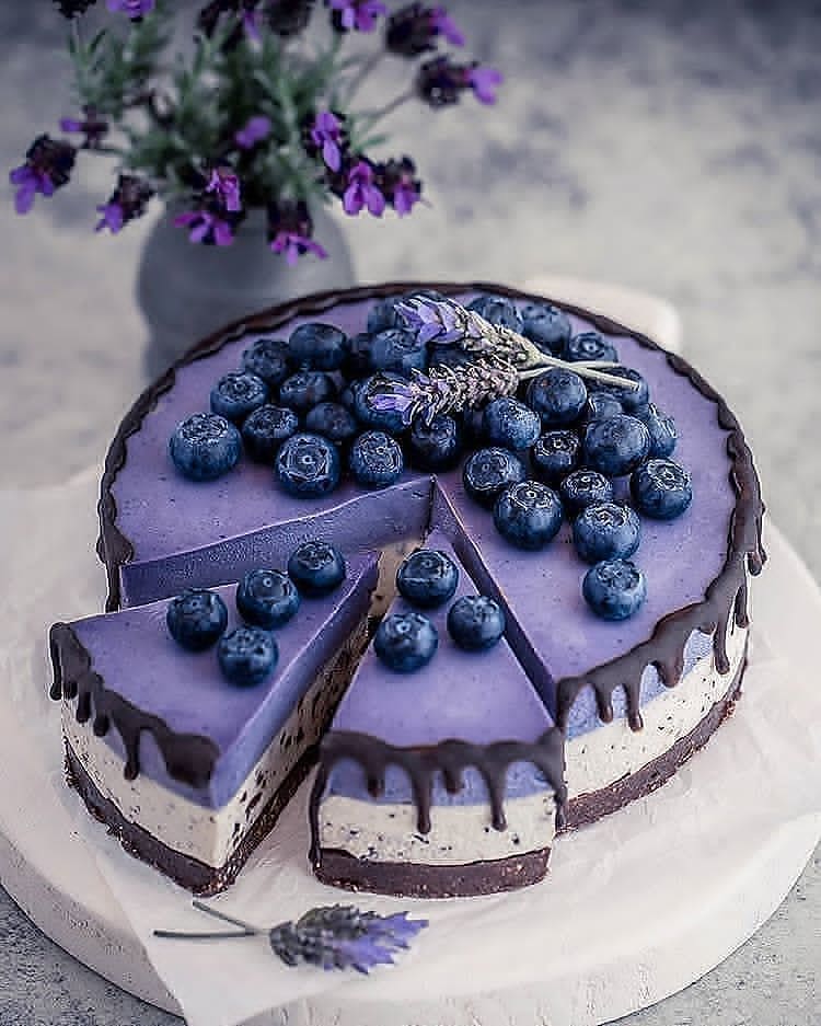 Vegan Stracciatella Maqui Berry White Chocolate Cheesecake