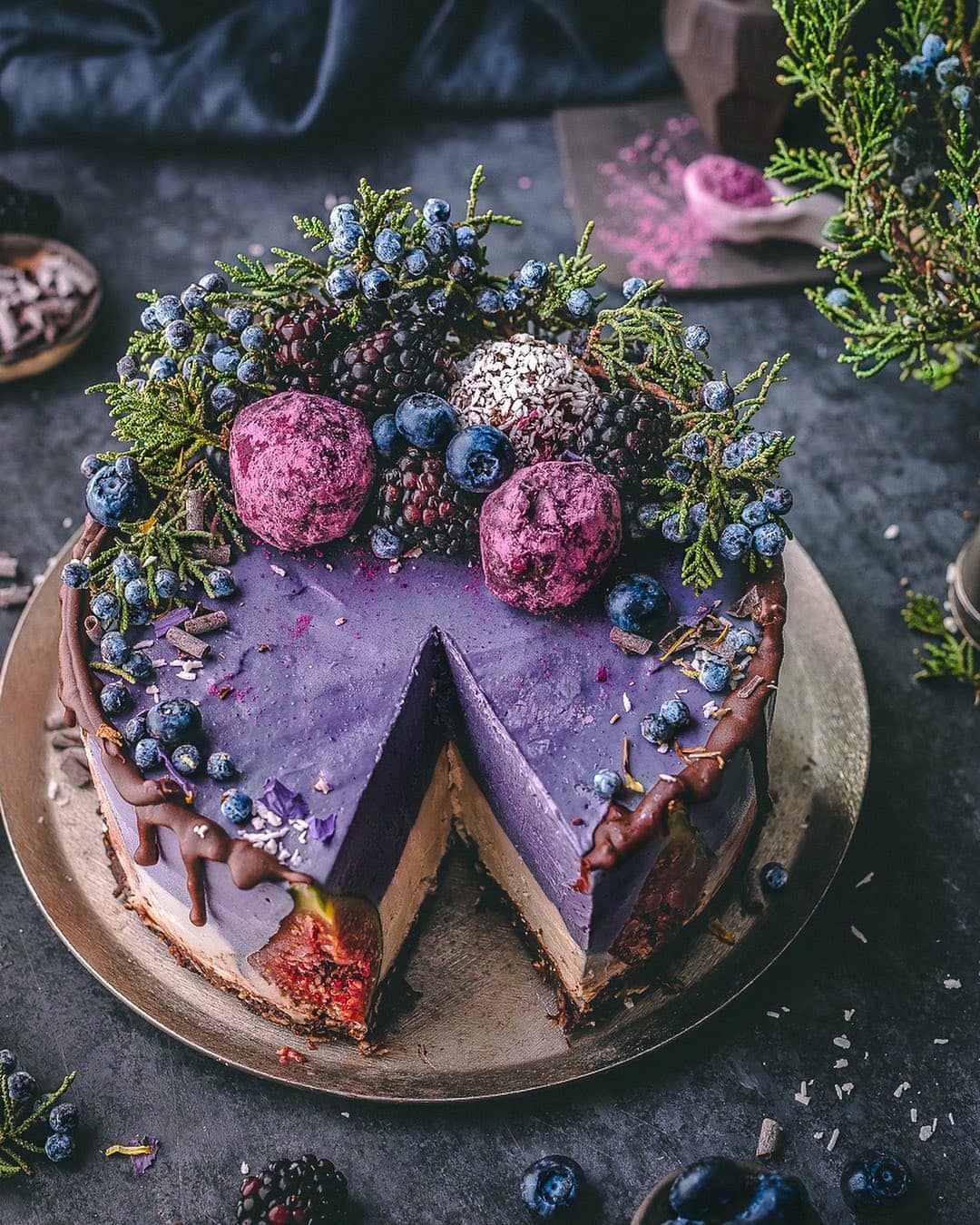 Blueberry White Chocolate Raw Cake with Truffles